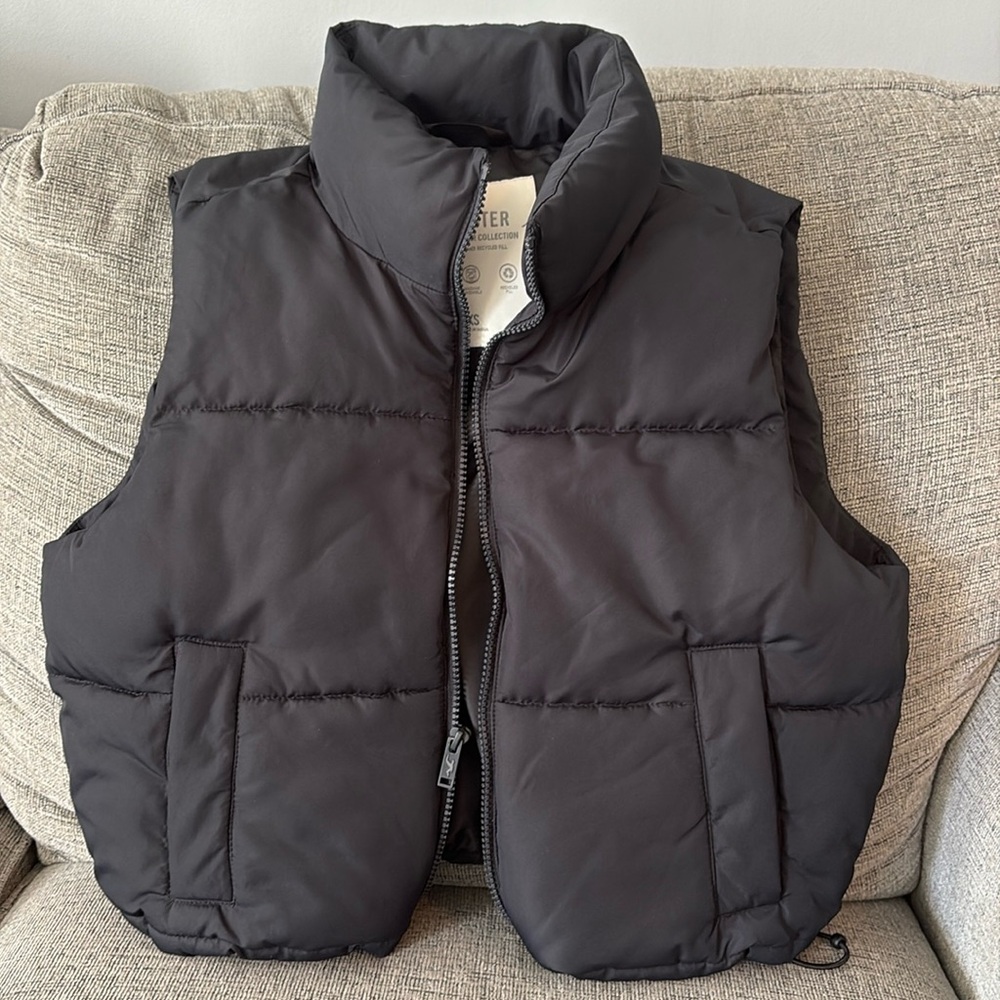 Hollister Mini Zip Puffer Vest XS